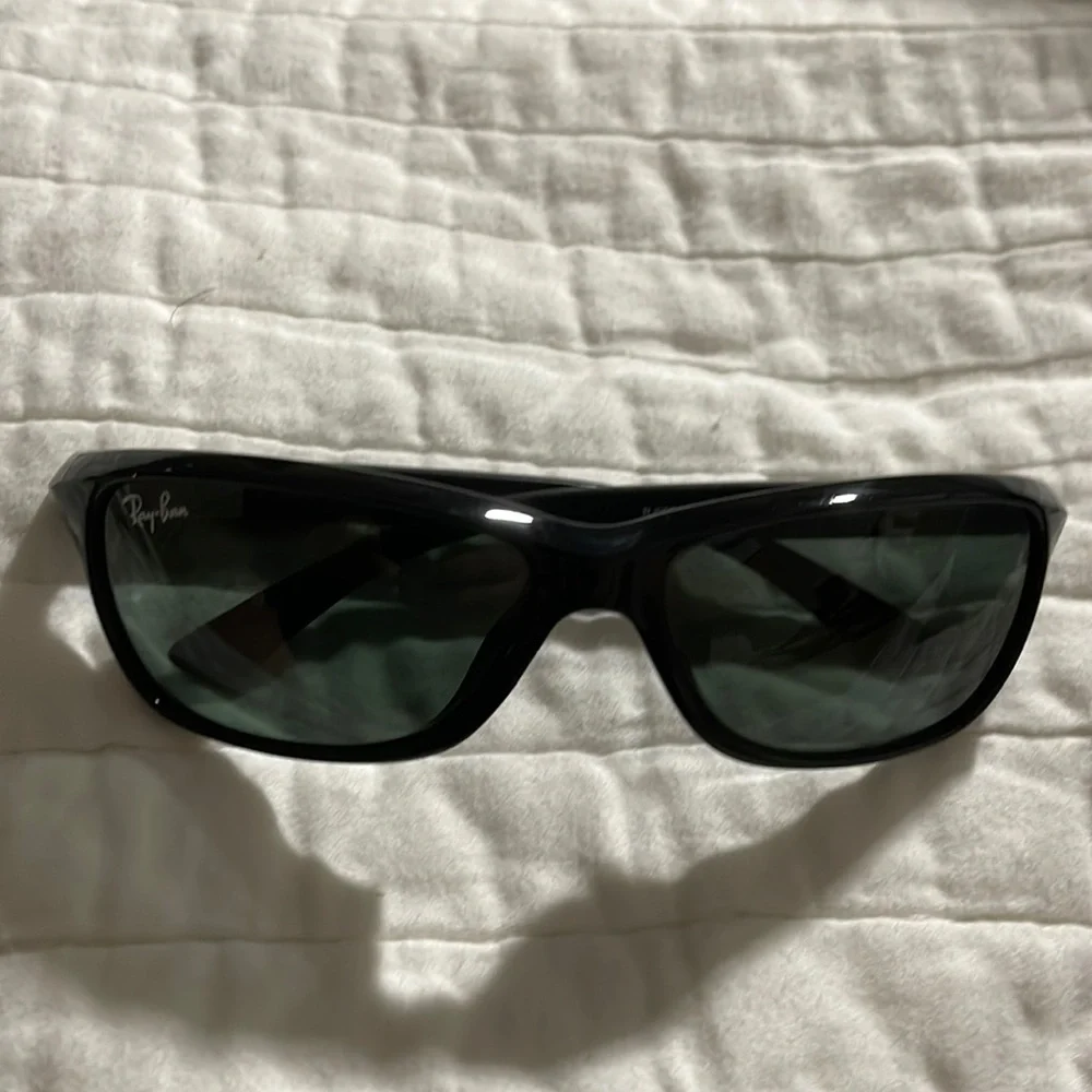 Ray-Ban Sunglasses w/ Carrying Case (Toddler Size)